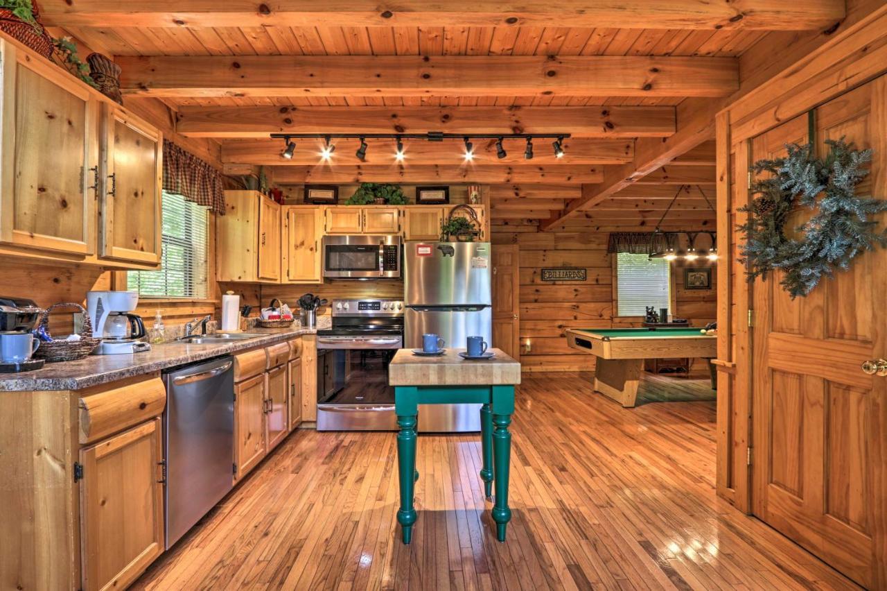 Gatlinburg Mountainside Escape With Deck And Hot Tub! Βίλα Εξωτερικό φωτογραφία