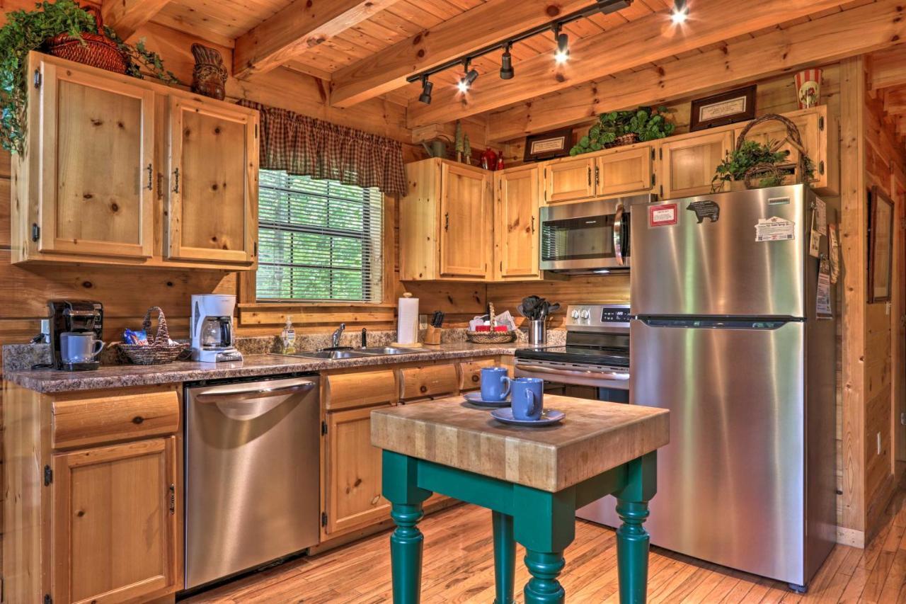 Gatlinburg Mountainside Escape With Deck And Hot Tub! Βίλα Εξωτερικό φωτογραφία