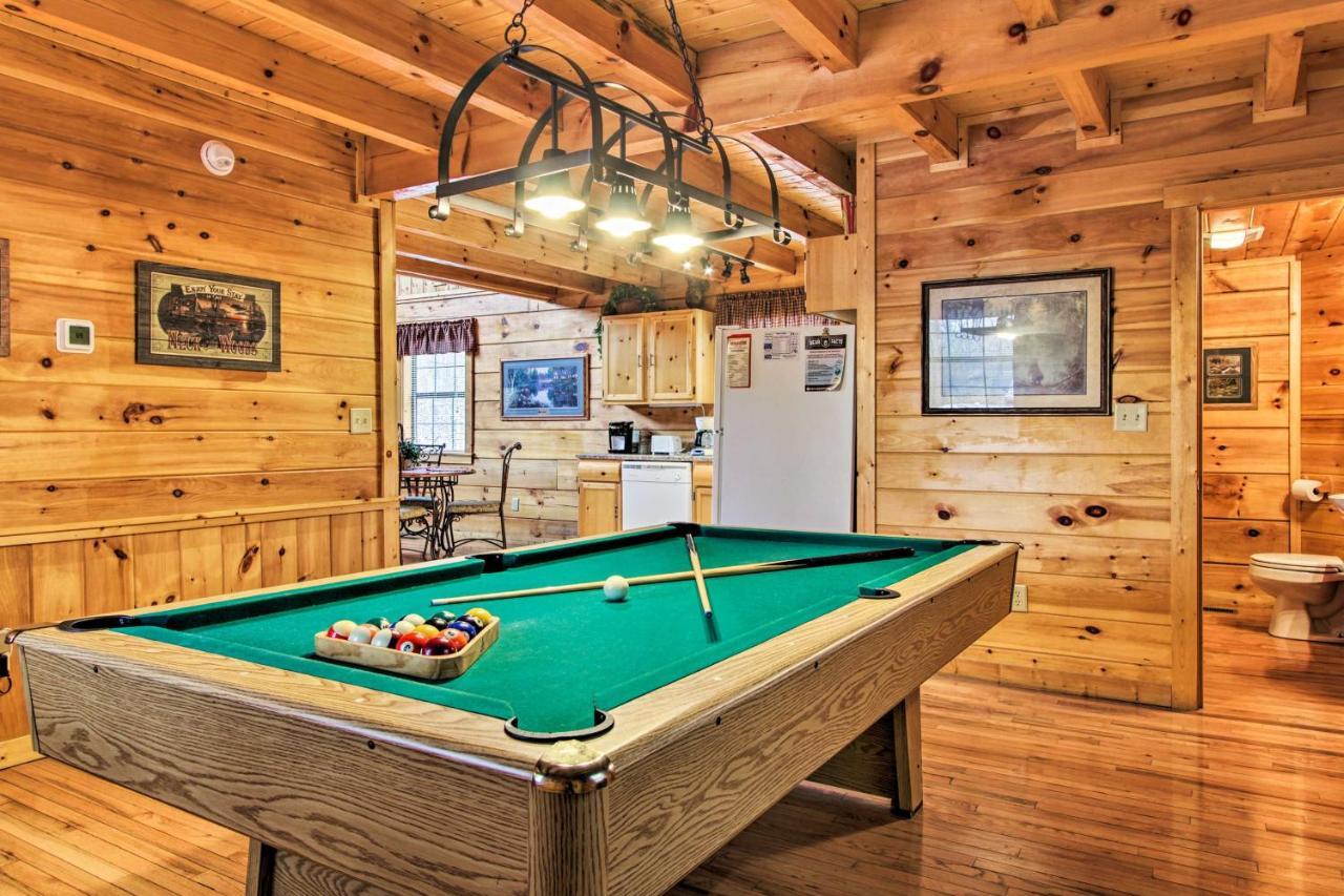 Gatlinburg Mountainside Escape With Deck And Hot Tub! Βίλα Εξωτερικό φωτογραφία